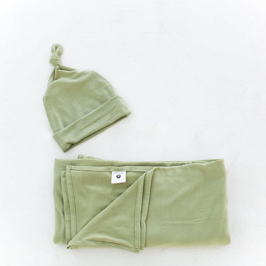 Bamboo Swaddle & Knotted Hat
